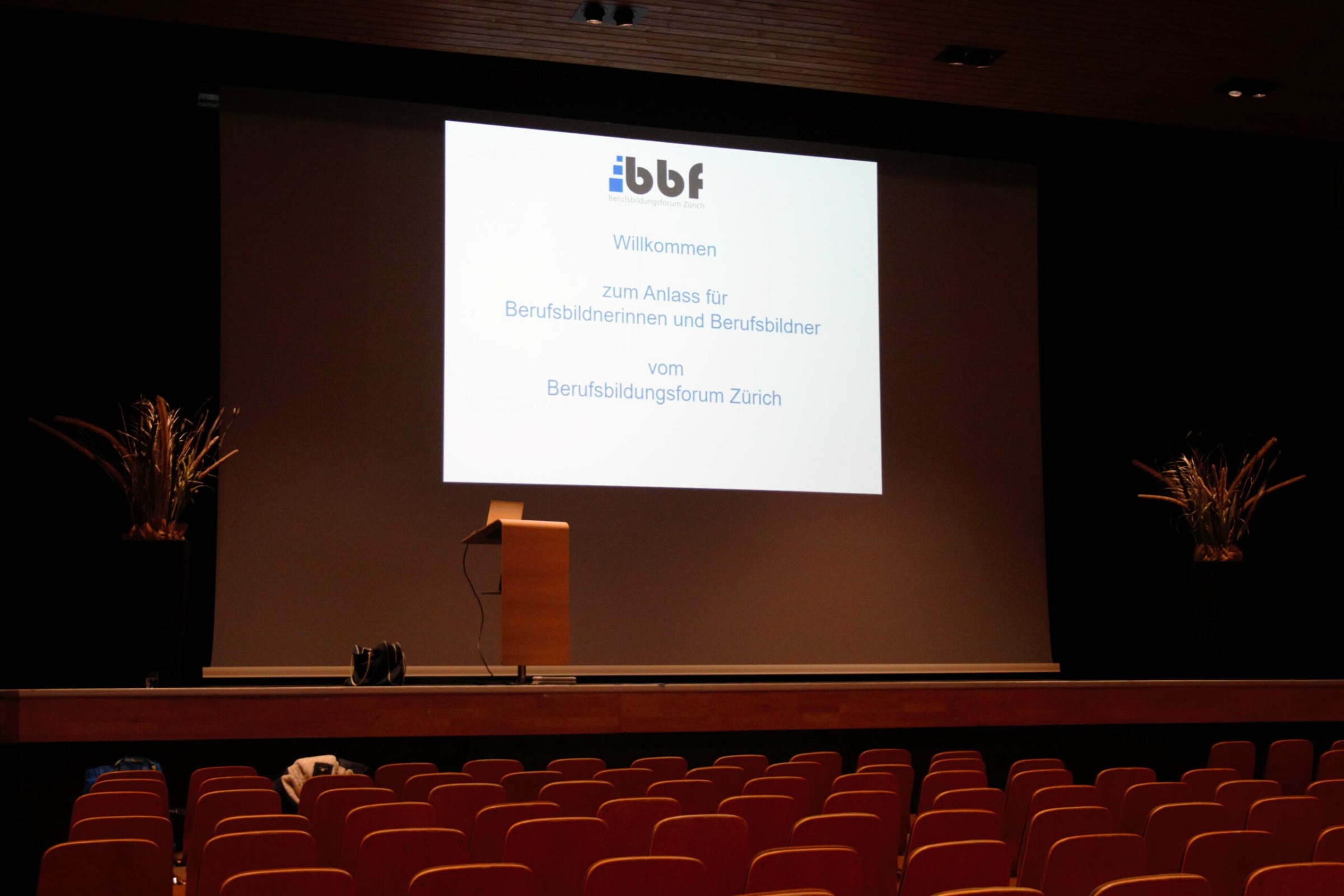 Feierabendreferat für Berufsbildende